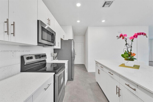Building Photo - 11904 SW 240th St