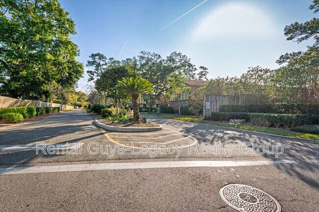 Building Photo - 8204 Oxford Forest Dr