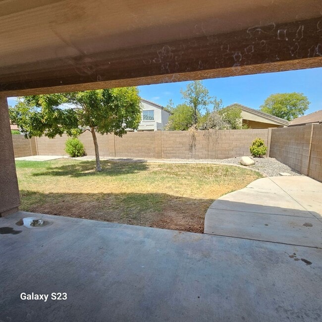 Building Photo - Oasis in Northwest Sun City