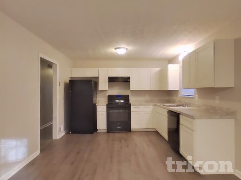 Building Photo - 3510 Cove Terrace