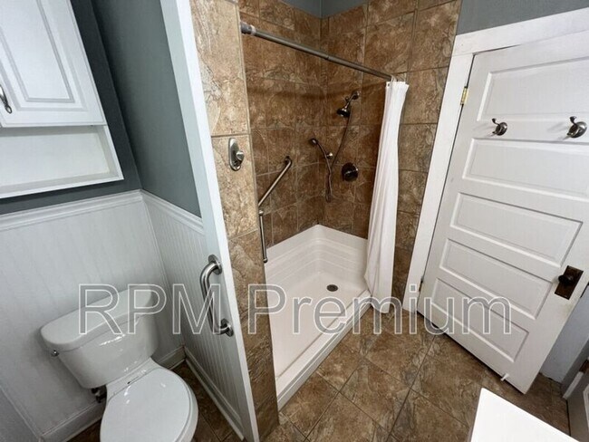 Building Photo - 4429 39th St