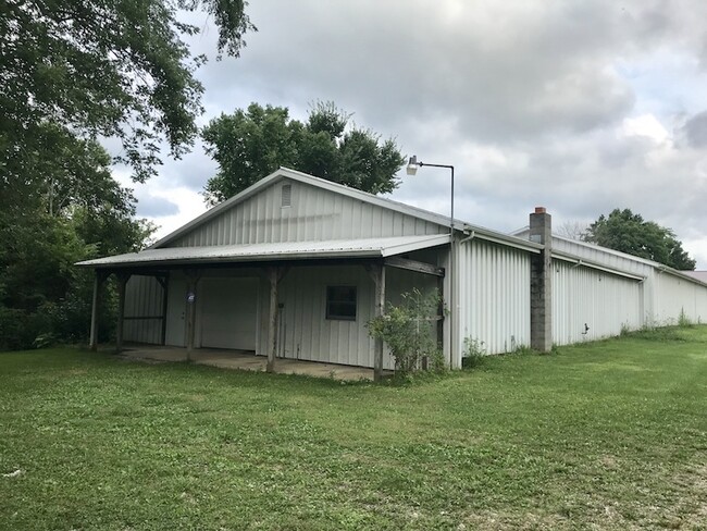 Building Photo - Country ranch in Willard