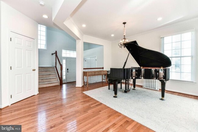 Building Photo - 46342 Summerhill Pl