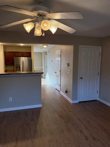 Building Photo - 2028 Shaylin Loop