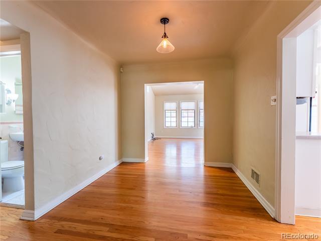 Building Photo - 888 S Josephine St