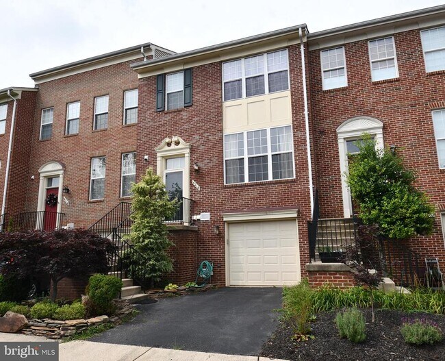 Building Photo - 6216 Roudsby Ln