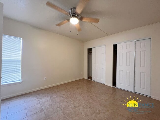 Building Photo - Great 1 Bedroom Condo in Fort Walton Beach!