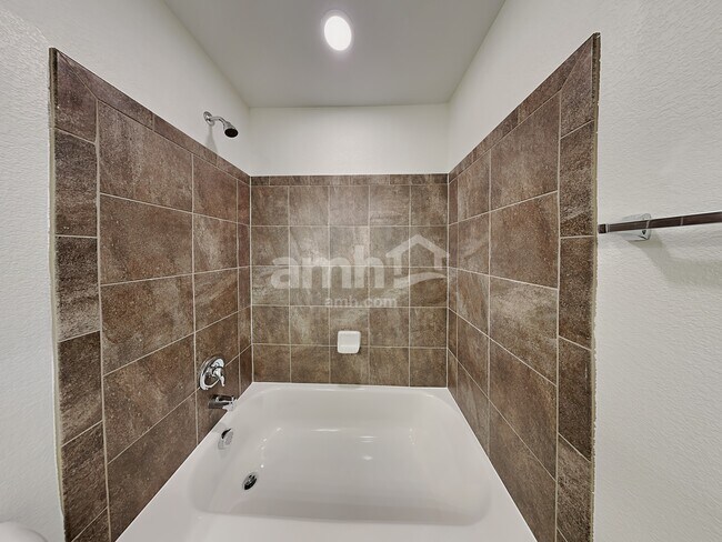 Building Photo - 6441 Stonefly Dr