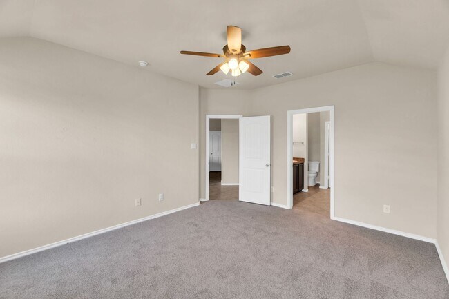 Building Photo - Welcome home!