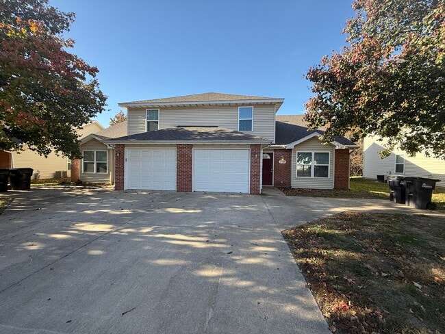 Building Photo - 1707 Hanover Blvd