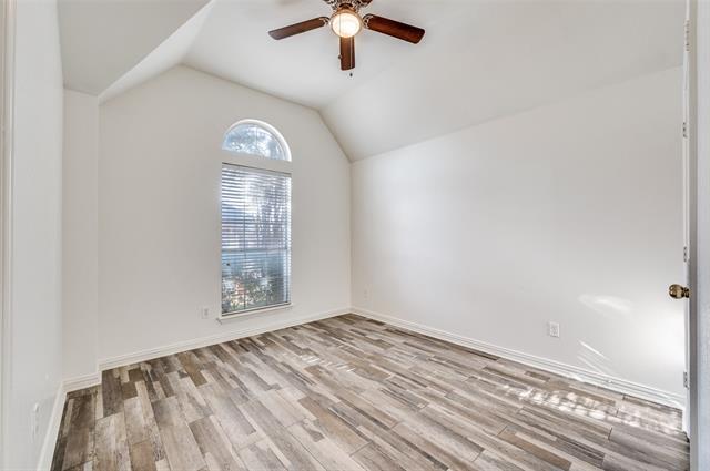 Building Photo - 9611 Cliffside Dr