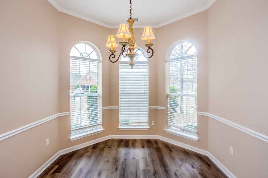 Building Photo - 5882 Tommy Joe Dr