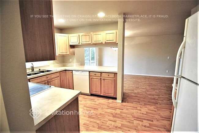 Building Photo - 18009 110th St Ct E