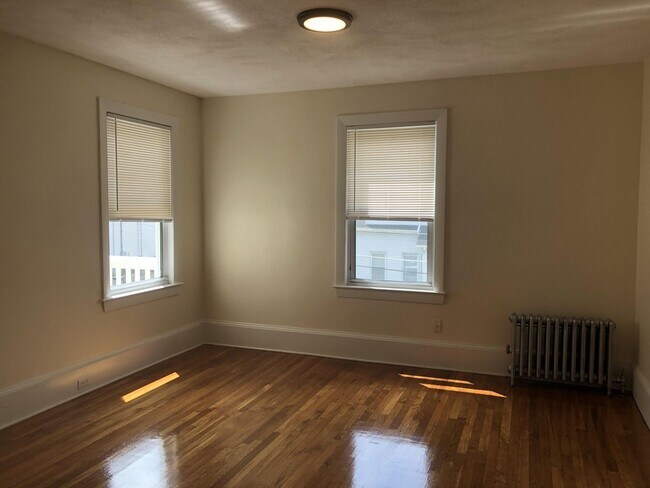 Building Photo - 91Cushing St