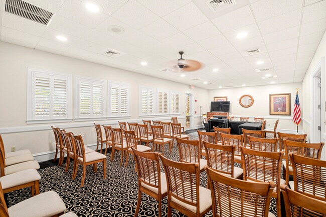 Building Photo - 7112 Maidstone Dr