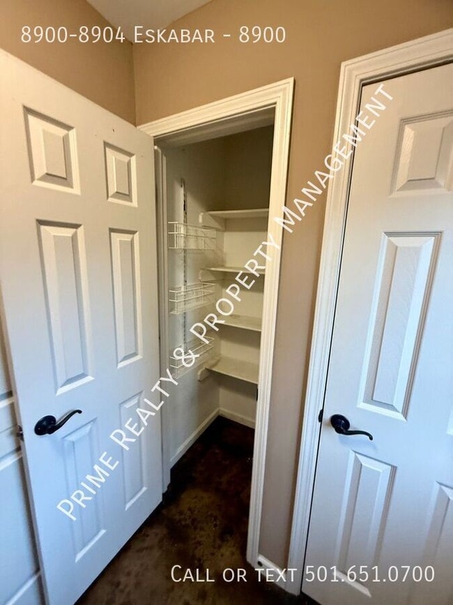 Building Photo - 8900-8904 Eskabar-8900