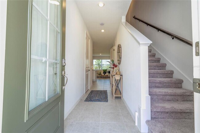 Building Photo - 686 Longboat Dr