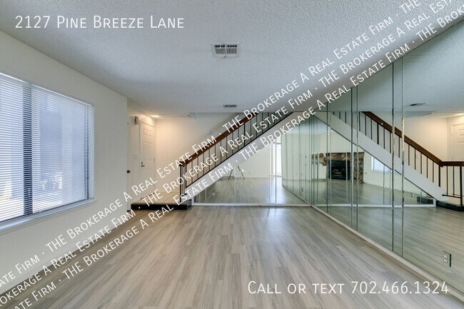 Building Photo - 2127 Pine Breeze Ln