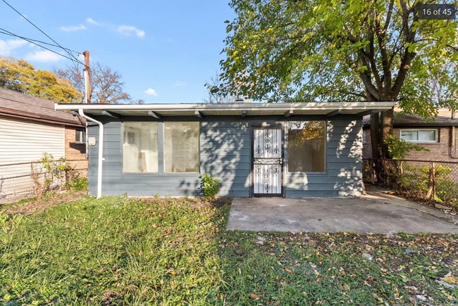 Building Photo - 8920 S Carpenter St