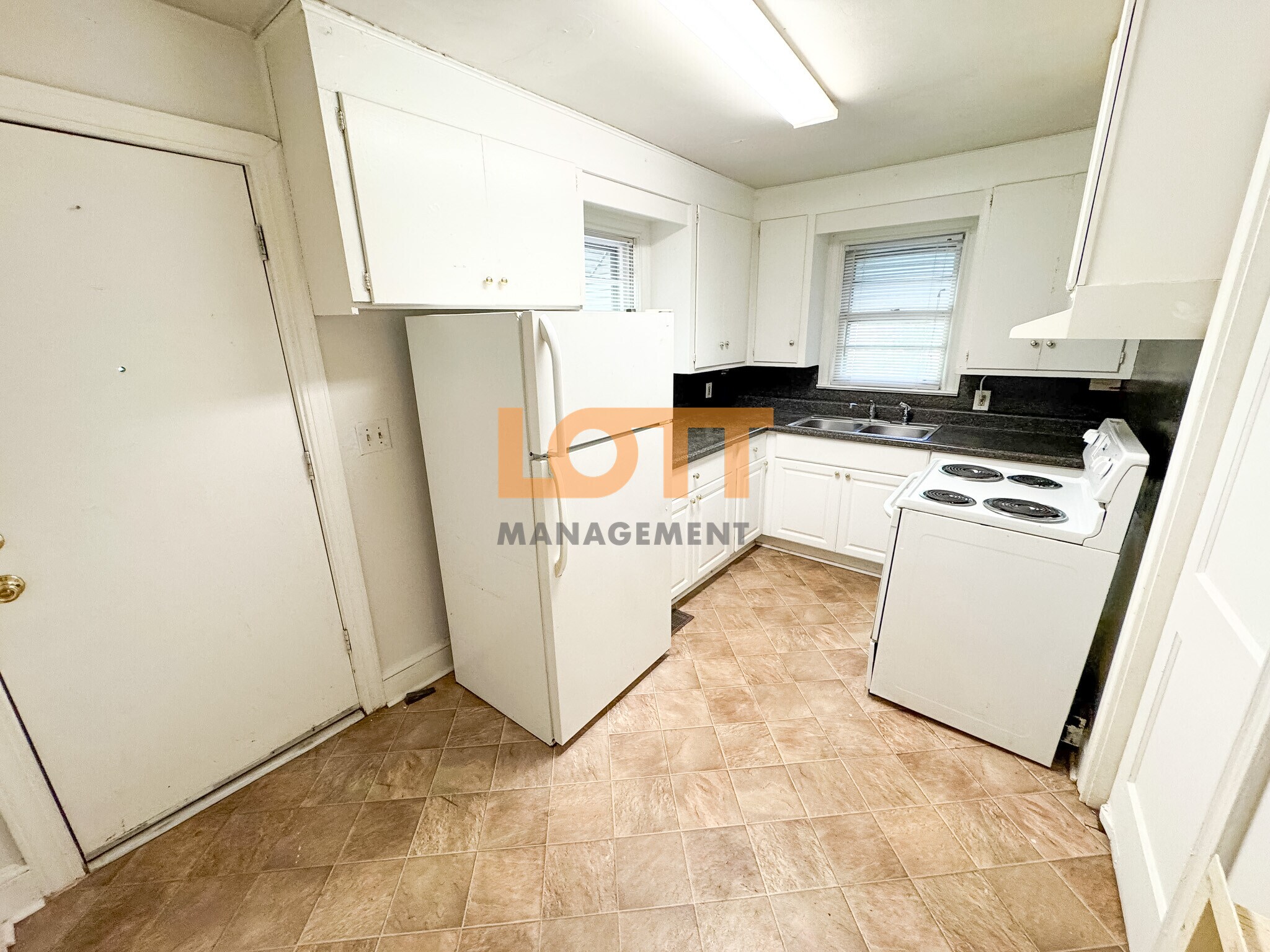 Building Photo - 125 Irene Cir