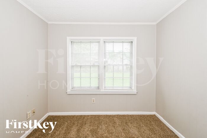 Building Photo - 1493 Fox St