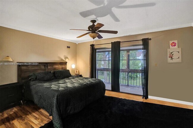 Building Photo - 6483 Racquet Club Dr