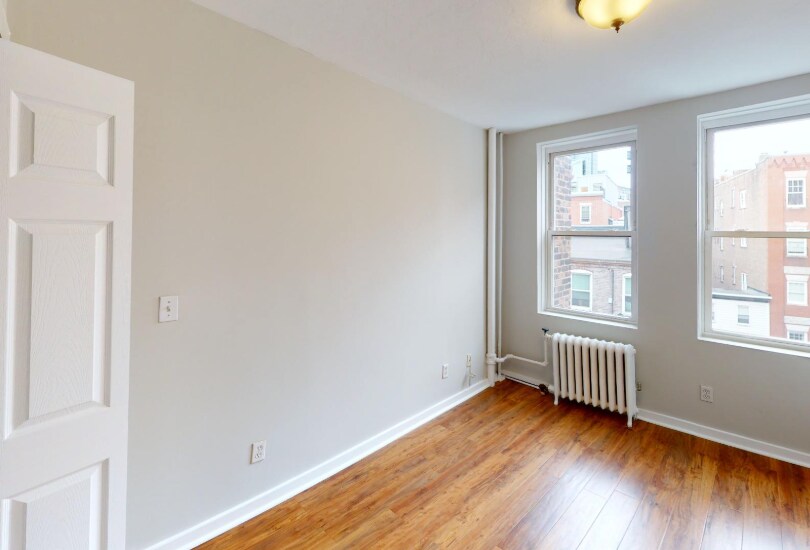 Building Photo - 224 Hanover St