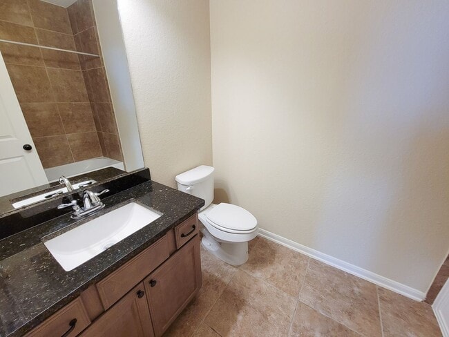 Building Photo - NEW 3 BEDROOM 2.5 BATH 2 CAR GARAGE HOME I...