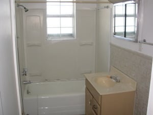 Building Photo - Affordable 2 BR 1 bath House in Branson, MO