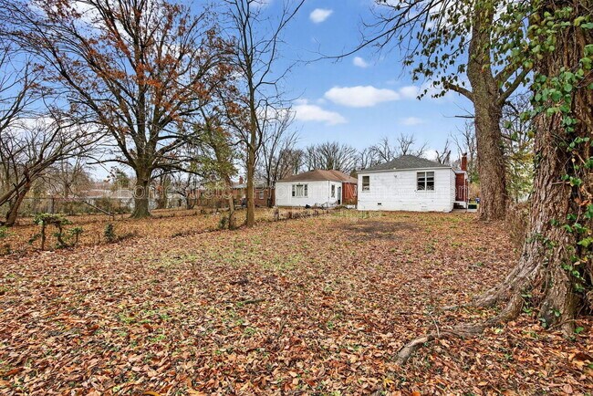 Building Photo - 7137 Garesche Ave