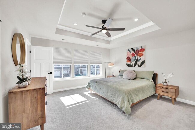 Building Photo - 15 Pratt Ln