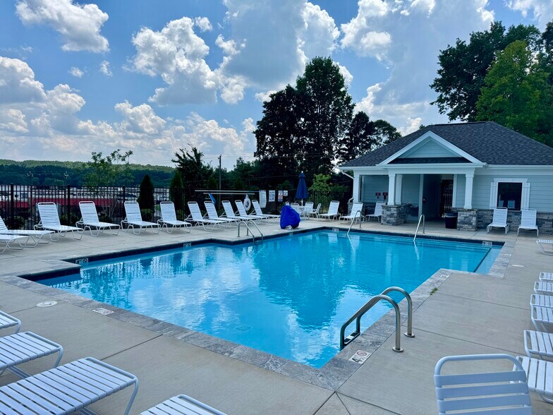 community pool with pool house - 4455 Reed Creek Dr