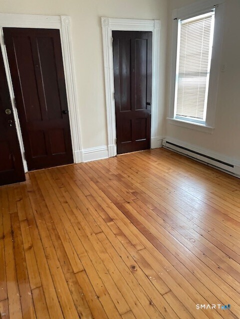 Building Photo - 281 Chestnut St