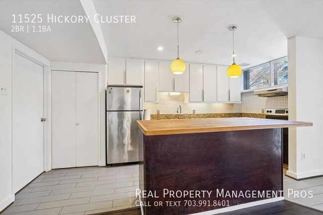 Building Photo - 11525 Hickory Cluster