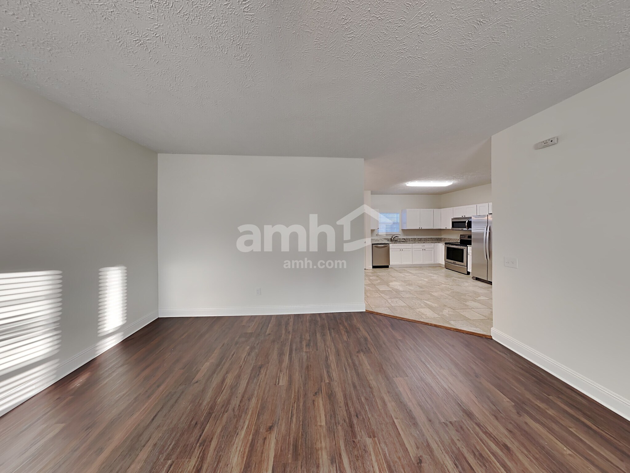 Building Photo - 3470 Esquire Dr