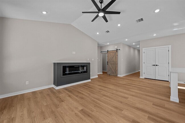 Building Photo - 28407 Champion Oaks Dr