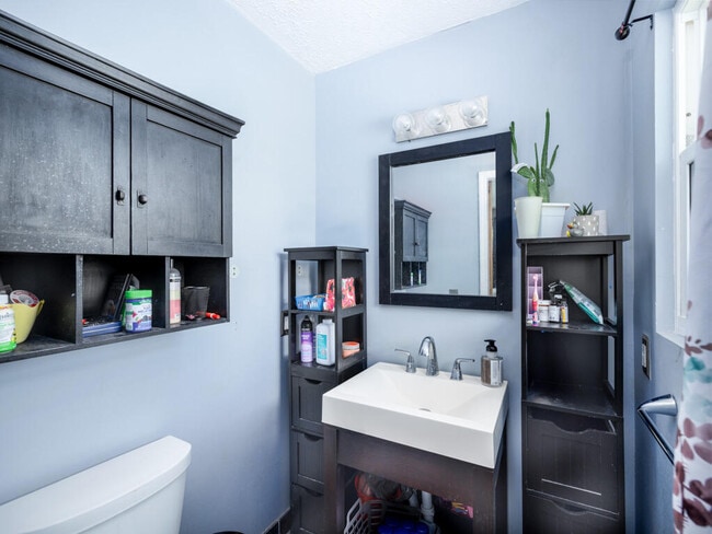 Building Photo - 29283 Coconut Palm Dr