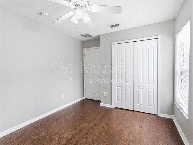 Building Photo - 7632 Blue Spring Dr