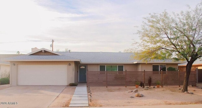 Building Photo - 1255 E Riviera Dr