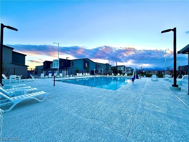 Building Photo - 6086 Lily Gdn St