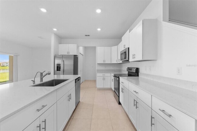 Building Photo - 32063 Pop Ash Pl