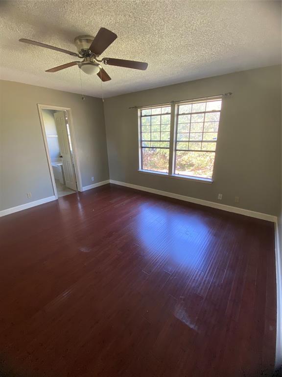 Building Photo - 1901 Terisu Cove