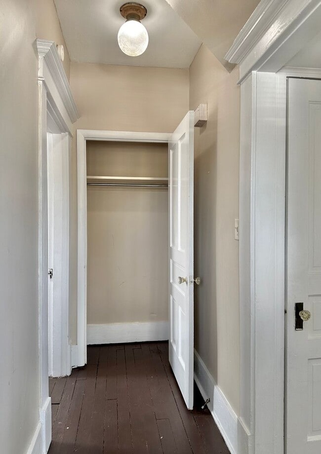 Building Photo - 205 Scammel St