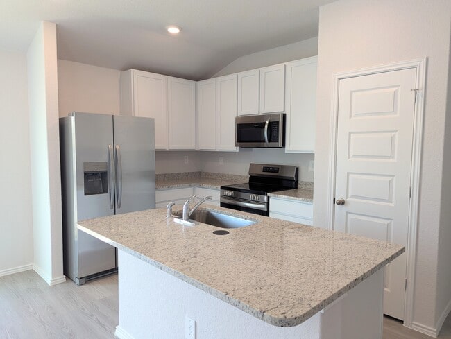 Building Photo - 523 Roquefort St