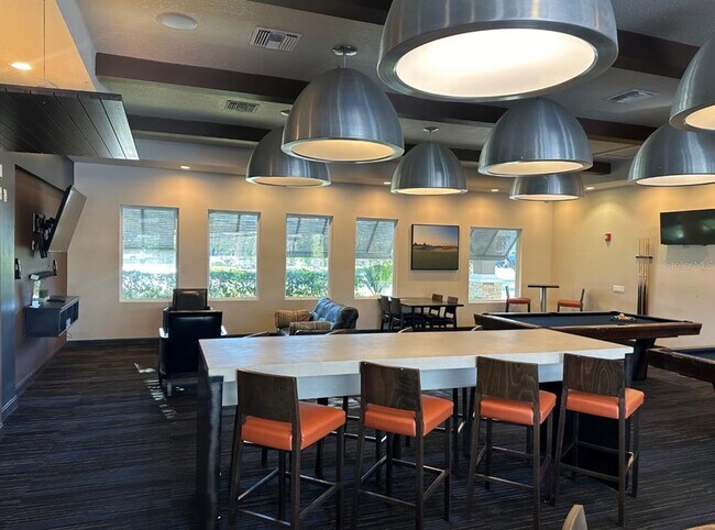 Building Photo - 1222 Royal St. George Blvd