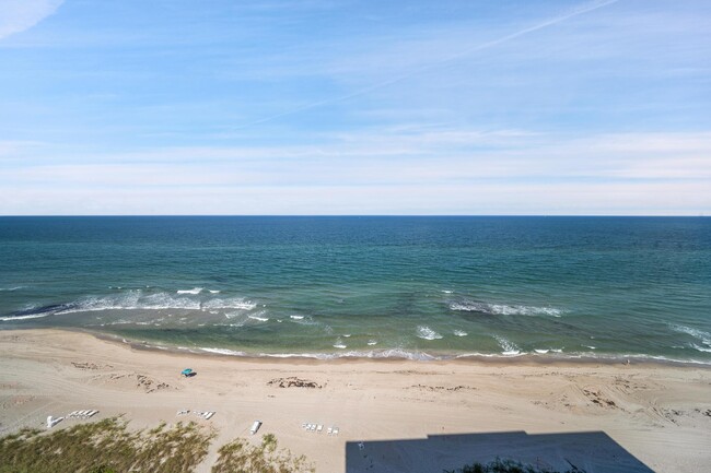 Building Photo - 2066 N Ocean Blvd