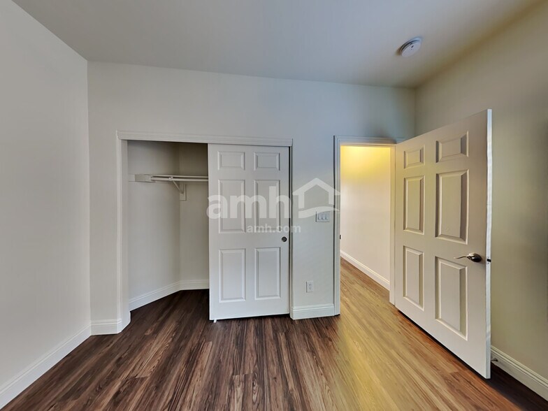Building Photo - 2974 E Gables Vale Ct