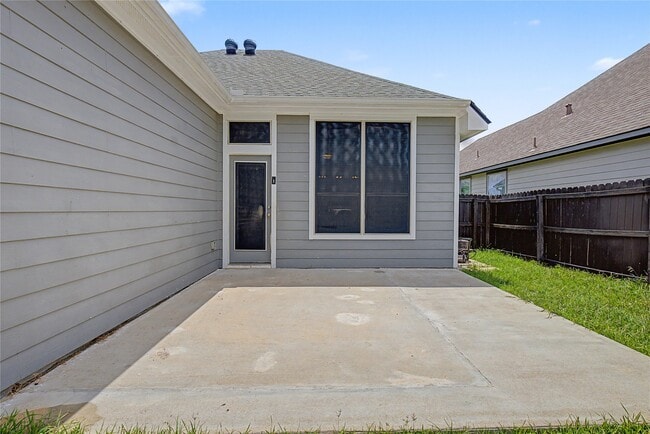 Building Photo - 2134 Markley Dr