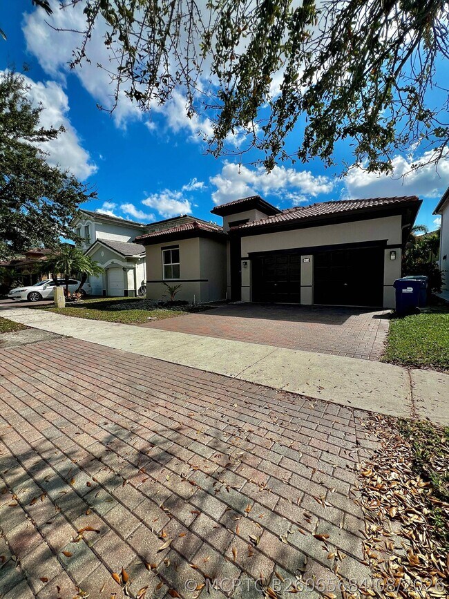 Building Photo - 8874 NW 182nd St