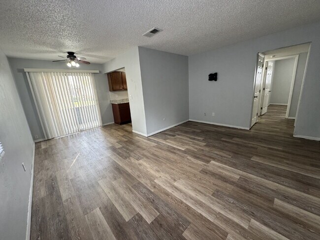 Building Photo - WAIT… THIS 2 BEDROOM APARTMENT HAS A BALCONY?!